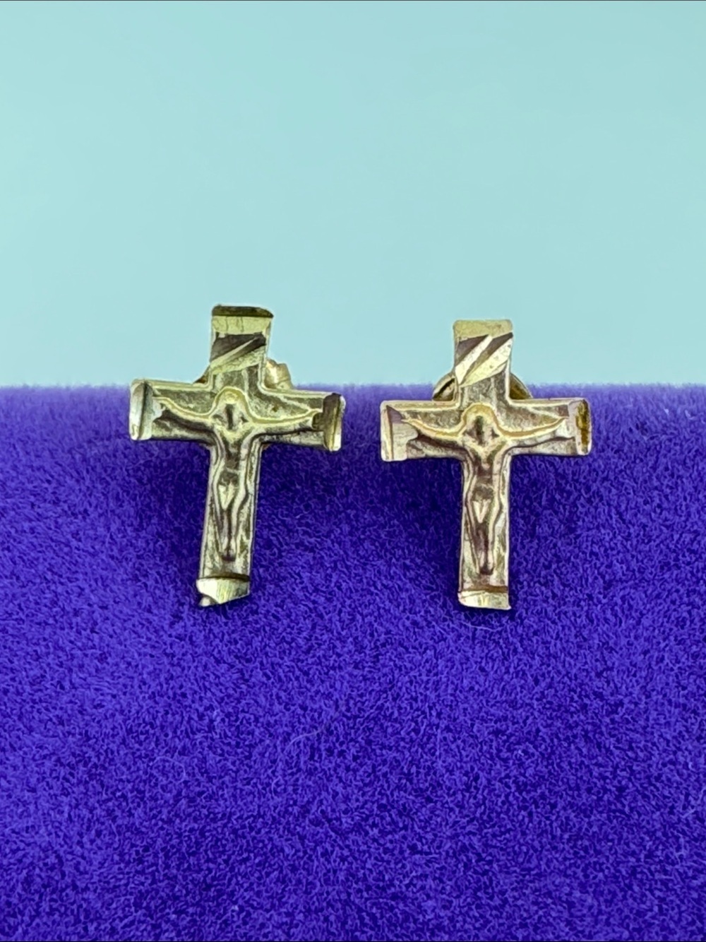 💛 Vintage 10k Gold Cross Stud Earrings | Religious Jesus